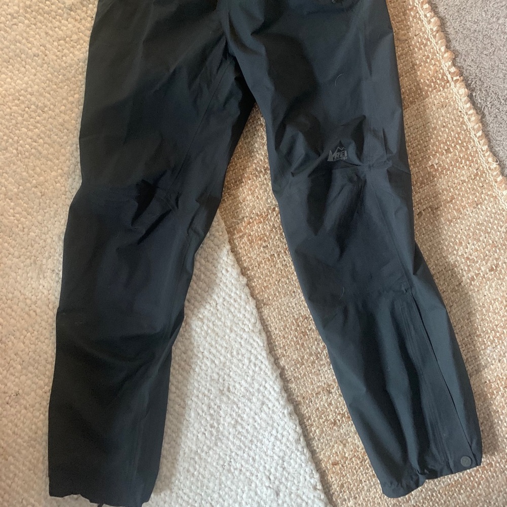 REI Gore-Tex Sz M